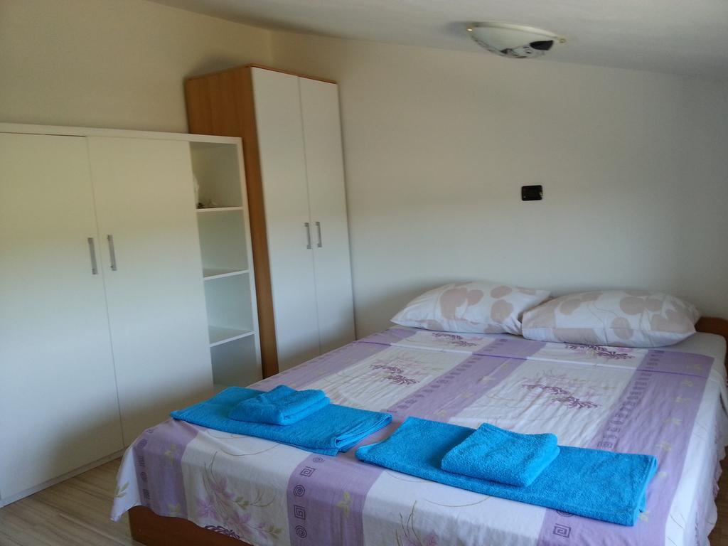 Apartment Rojnic Galizana Luaran gambar