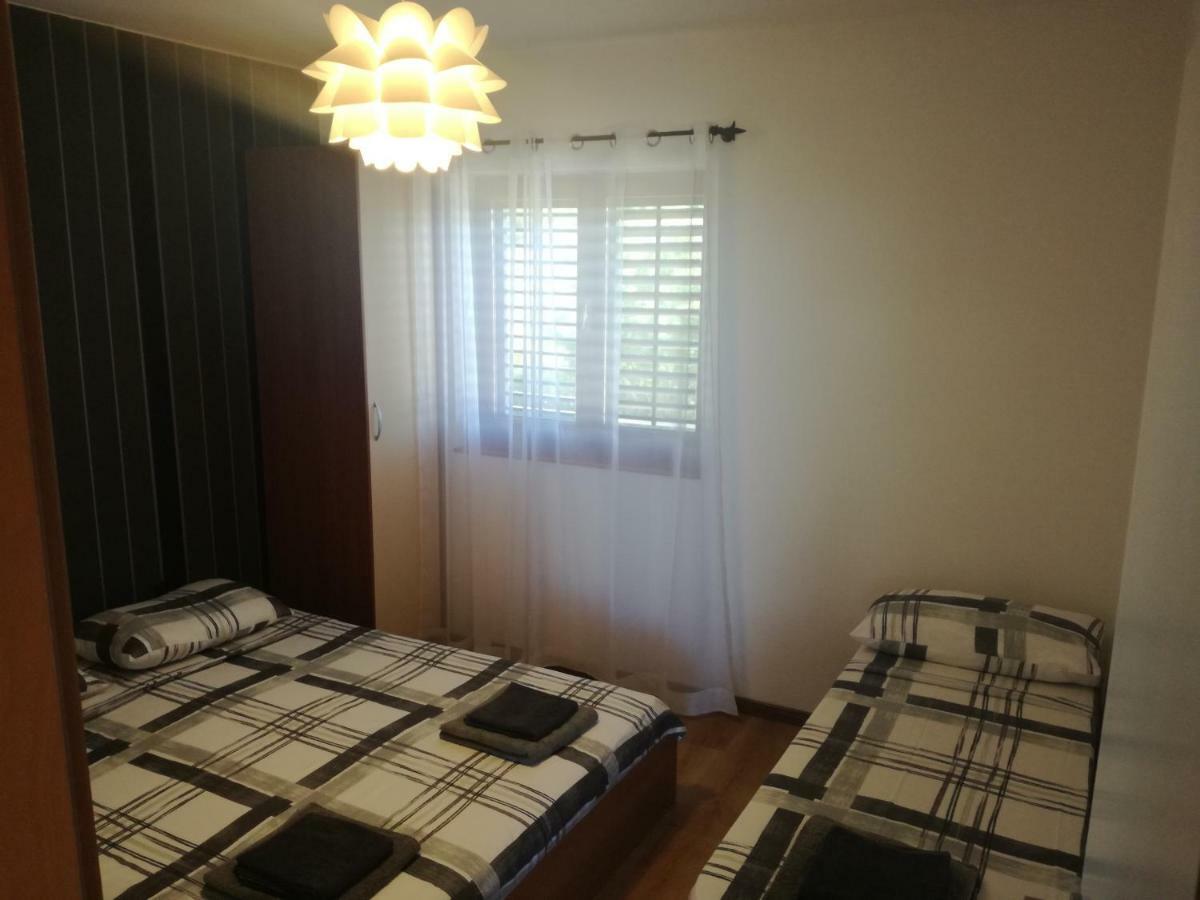 Apartment Rojnic Galizana Luaran gambar