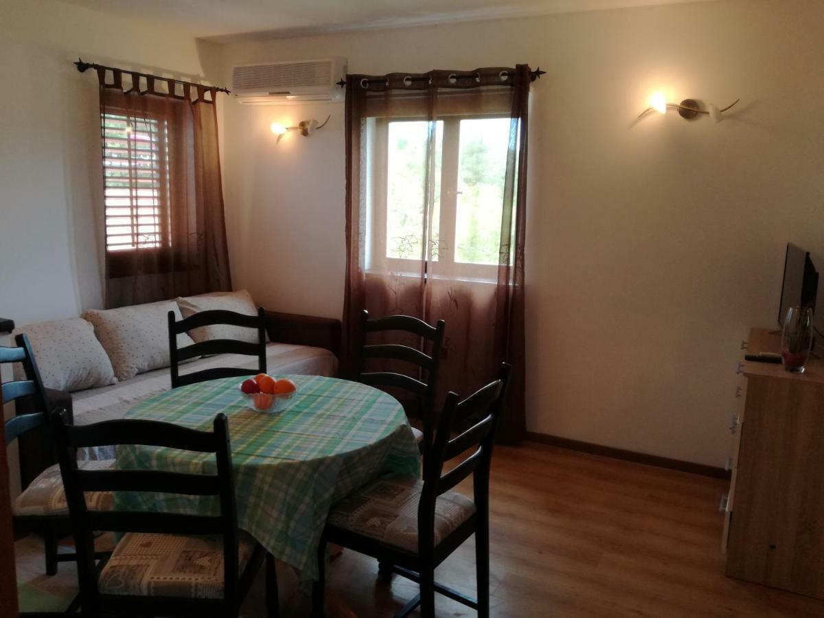 Apartment Rojnic Galizana Luaran gambar