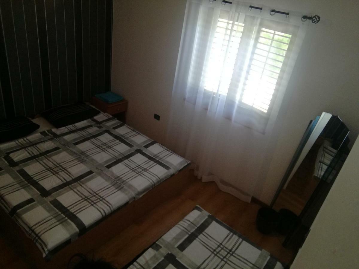 Apartment Rojnic Galizana Luaran gambar